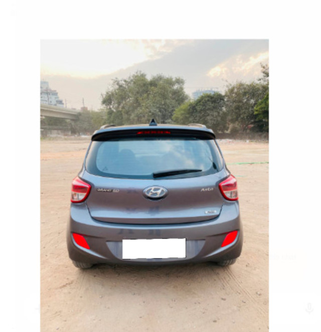 Second-hand 2016 Hyundai Grand i10 Asta Option AT for sale in New Delhi-1