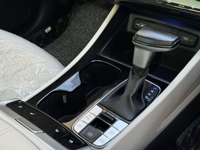 Second-hand 2022 Hyundai Tucson Platinum AT BSVI for sale in Gurgaon-11