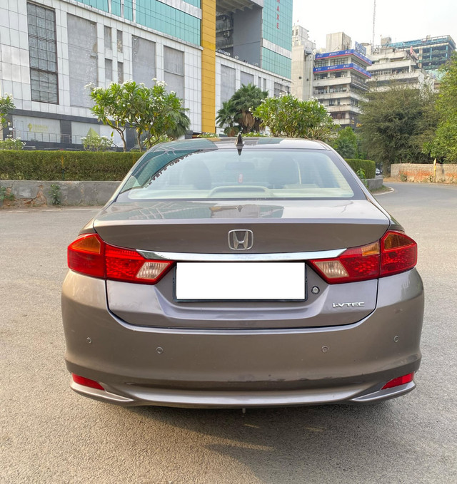 Second-hand 2015 Honda City i VTEC CVT VX for sale in New Delhi-1