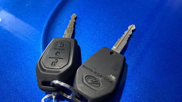 Second-hand 2016 Mahindra TUV 300 T8 for sale in Kolkata-21