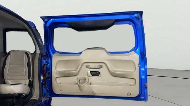 Second-hand 2016 Mahindra TUV 300 T8 for sale in Kolkata-20