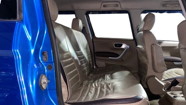 Second-hand 2016 Mahindra TUV 300 T8 for sale in Kolkata-16