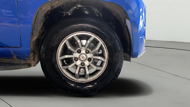 Second-hand 2016 Mahindra TUV 300 T8 for sale in Kolkata-23