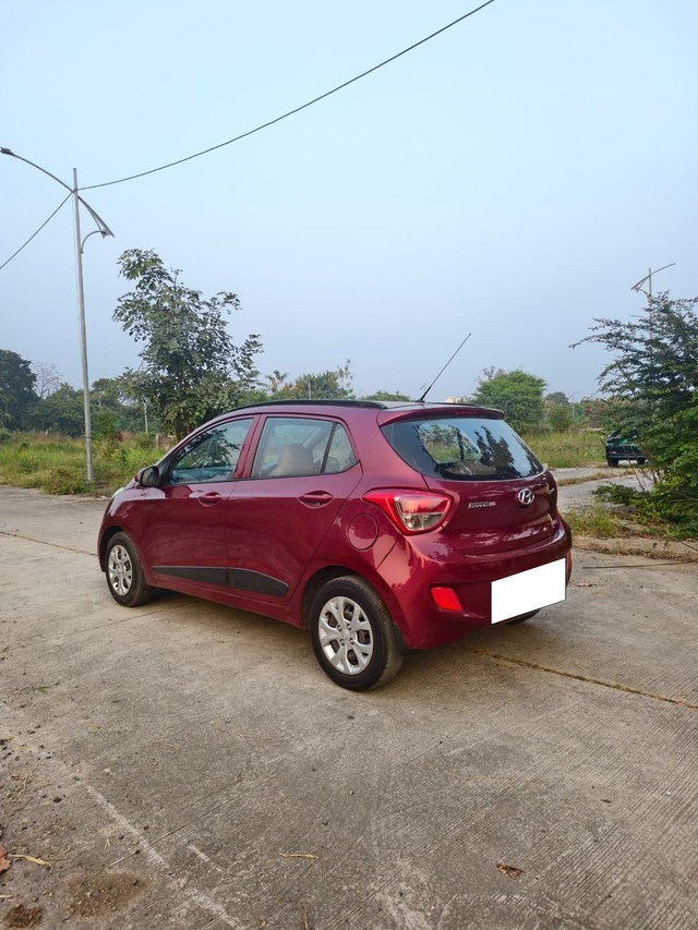 Second-hand 2016 Hyundai Grand i10 Sportz for sale in Nagpur-3