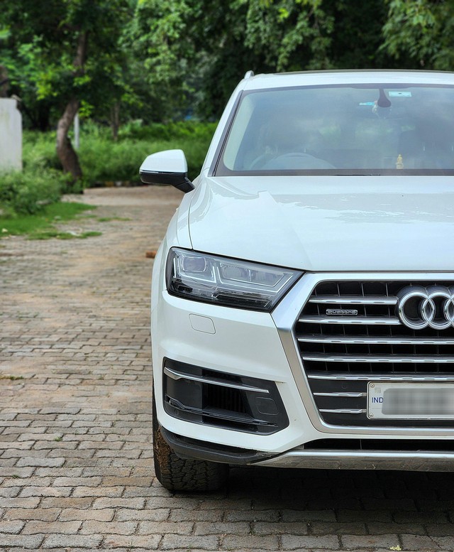 Second-hand 2017 Audi Q7 45 TDI Quattro Premium Plus for sale in New Delhi-10