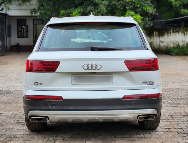 Second-hand 2017 Audi Q7 45 TDI Quattro Premium Plus for sale in New Delhi-1