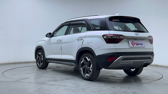 Second-hand 2022 Hyundai Alcazar Platinum AE 7Str Diesel for sale in Hyderabad-5