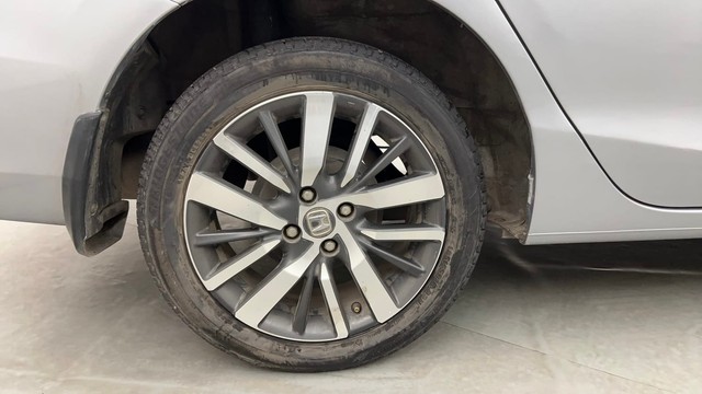 Second-hand 2022 Honda City VX MT for sale in Thane-18