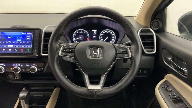 Second-hand 2022 Honda City VX MT for sale in Thane-27