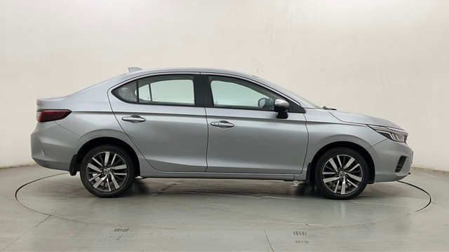 Second-hand 2022 Honda City VX MT for sale in Thane-2