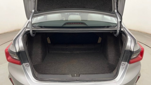 Second-hand 2022 Honda City VX MT for sale in Thane-9