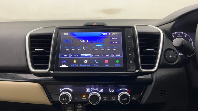 Second-hand 2022 Honda City VX MT for sale in Thane-31