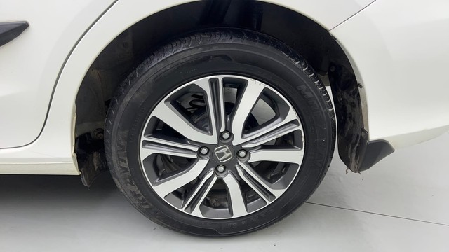 Second-hand 2023 Honda Amaze V CVT for sale in Karnal-19