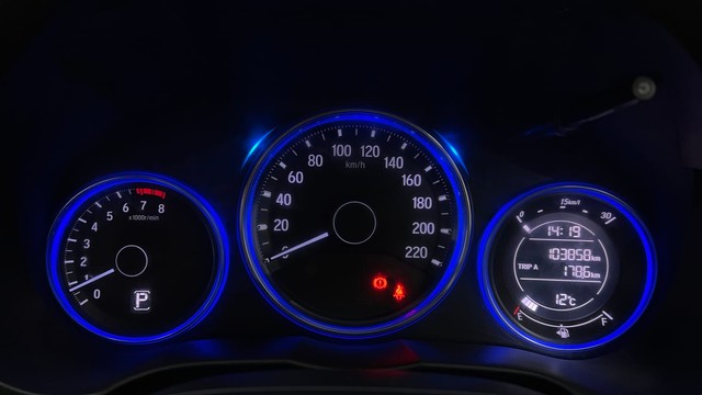 Second-hand 2015 Honda City SV MT for sale in Chandigarh-13