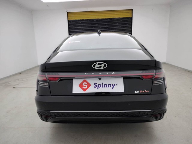 Second-hand 2024 Hyundai Verna SX Turbo for sale in Visakhapatnam-4