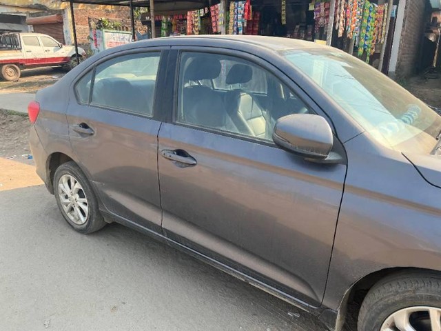 Second-hand 2020 Honda Amaze VX Petrol for sale in Kamrup-7