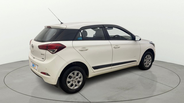 Second-hand 2016 Hyundai i20 Sportz 1.2 for sale in Bangalore-2