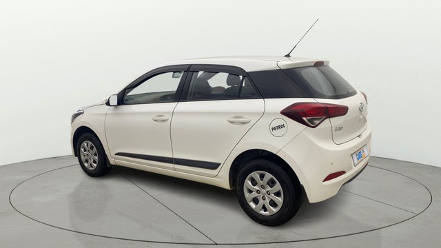 Second-hand 2016 Hyundai i20 Sportz 1.2 for sale in Bangalore-4