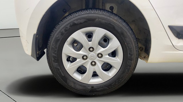 Second-hand 2016 Hyundai i20 Sportz 1.2 for sale in Bangalore-24