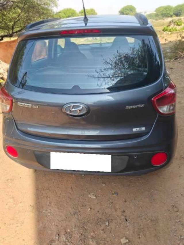 Hyundai Grand i10 Sportz Second-hand 2017 Hyundai Grand i10 Sportz for sale in Durg-1