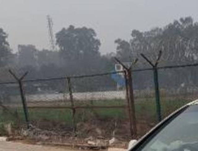 Tata Indica Aura 1.2 Safire (ABS) 90hp BS IV Second-hand 2013 Tata Indica Aura 1.2 Safire (ABS) 90hp BS IV for sale in Zirakpur-4