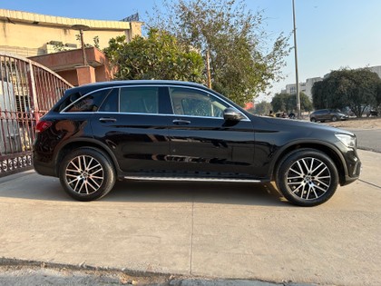 Second-hand 2022 Mercedes-Benz GLC 200 for sale in New Delhi