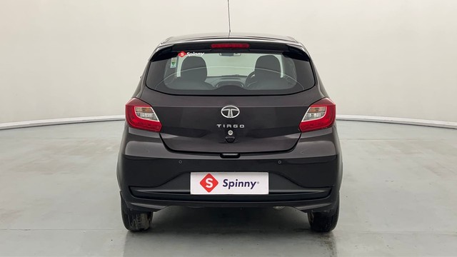 Second-hand 2023 Tata Tiago XT for sale in Lucknow-4