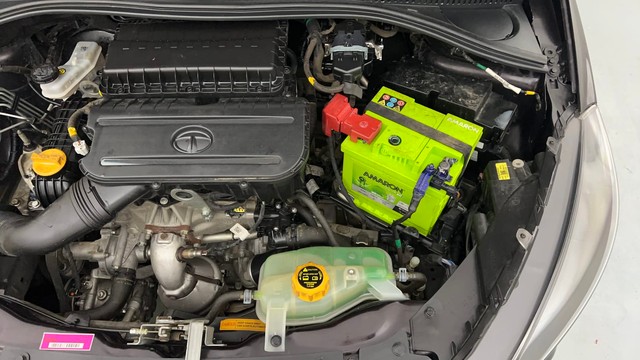 Second-hand 2023 Tata Tiago XT for sale in Lucknow-38