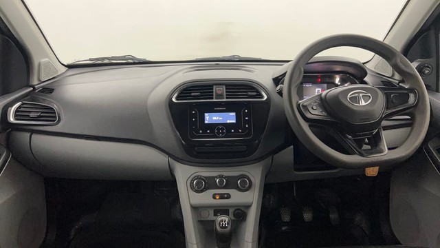 Second-hand 2023 Tata Tiago XT for sale in Lucknow-11