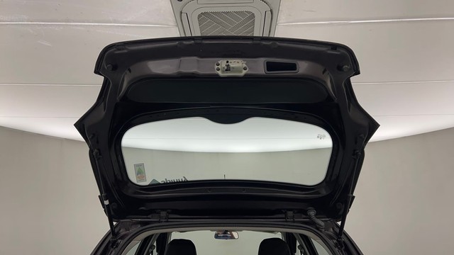 Second-hand 2023 Tata Tiago XT for sale in Lucknow-24