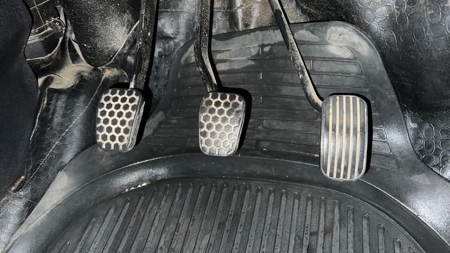 Second-hand 2023 Tata Tiago XT for sale in Lucknow-14