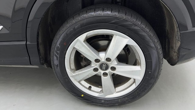 Second-hand 2020 Audi Q7 40 TFSI Quattro for sale in Jaipur-19