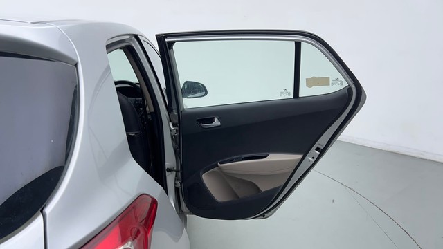 Second-hand 2018 Hyundai Grand i10 1.2 Kappa Sportz BSIV for sale in Noida-27