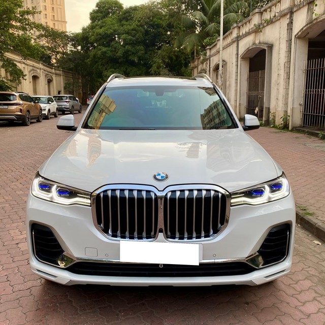 Second-hand 2022 BMW X7 xDrive30d DPE Signature for sale in Thane-25