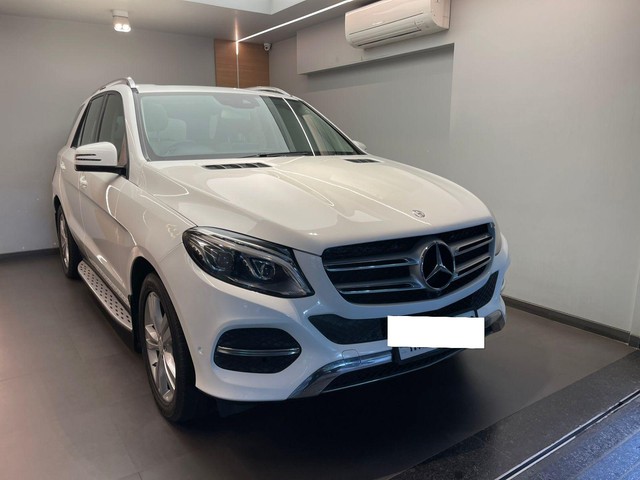 Second-hand 2017 Mercedes-Benz GLE 400 4MATIC for sale in Mumbai-1