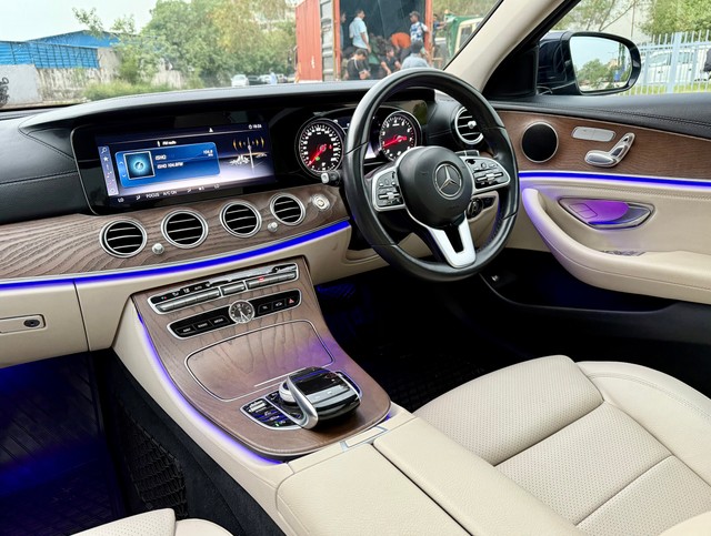 Second-hand 2019 Mercedes-Benz E-Class Expression E 200 BSIV for sale in New Delhi-18