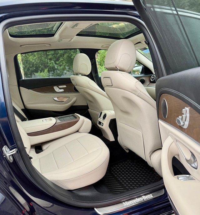 Second-hand 2019 Mercedes-Benz E-Class Expression E 200 BSIV for sale in New Delhi-19