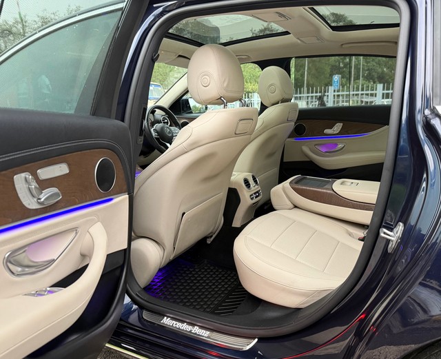 Second-hand 2019 Mercedes-Benz E-Class Expression E 200 BSIV for sale in New Delhi-16