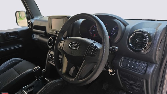 Mahindra Thar LX 4WD Hard Top Diesel BSVI Second-hand 2022 Mahindra Thar LX 4WD Hard Top Diesel BSVI for sale in New Delhi-6