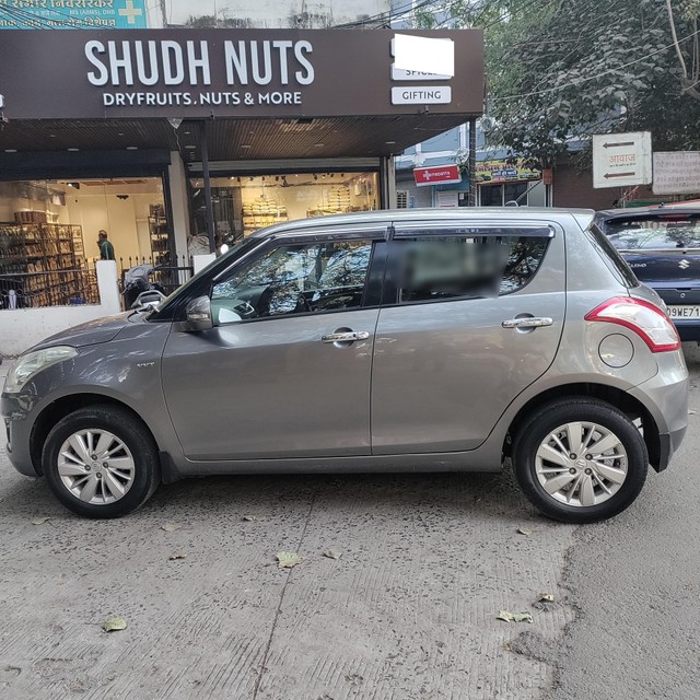 Second-hand 2015 Maruti Swift ZXI BSIV for sale in Indore-1