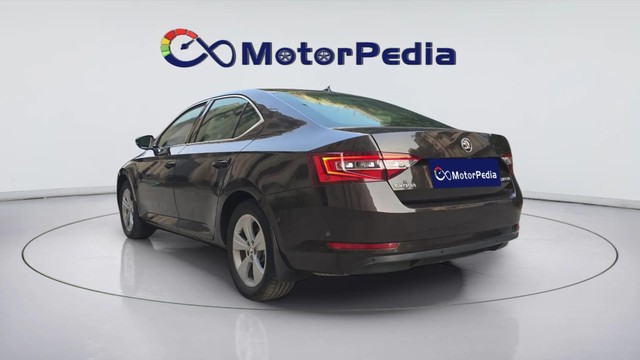 Second-hand 2018 Skoda Superb Style 1.8 TSI MT for sale in New Delhi-10