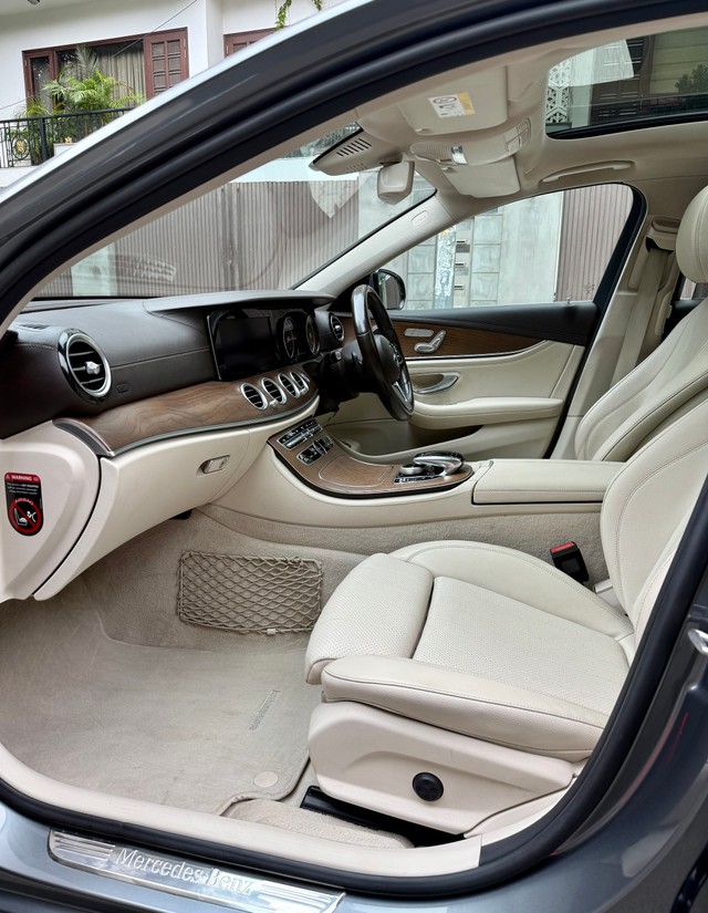 Second-hand 2020 Mercedes-Benz E-Class Expression E 200 BSIV for sale in New Delhi-6