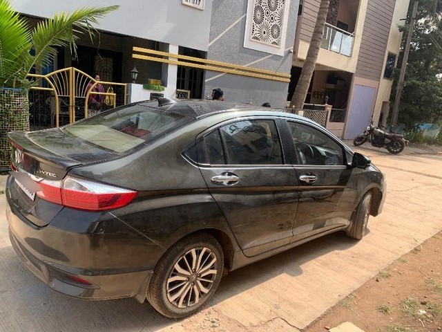Second-hand 2020 Honda City ZX CVT for sale in Hubli-8