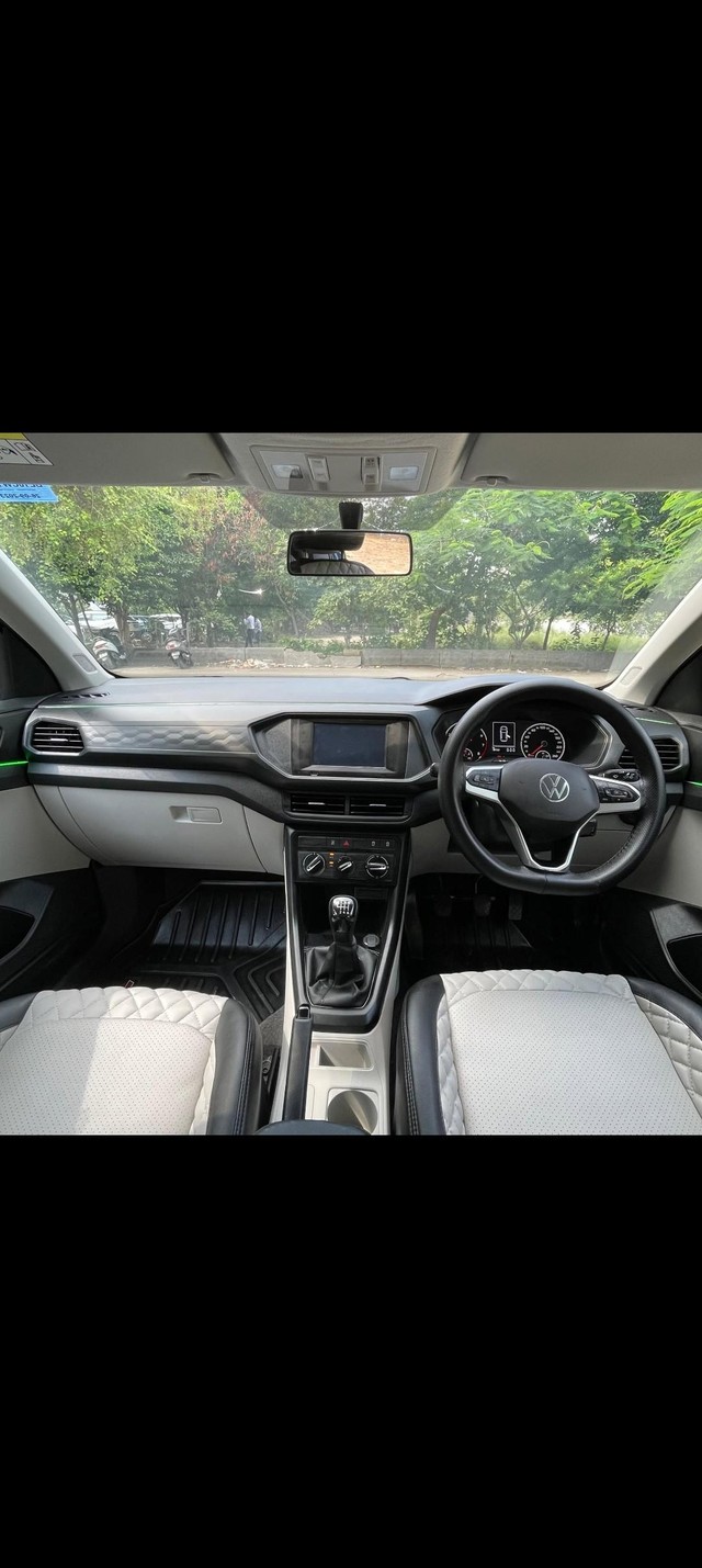 Second-hand 2023 Volkswagen Taigun 1.0 TSI Comfortline BSVI for sale in New Delhi-2