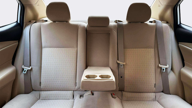 Second-hand 2019 Toyota Yaris J CVT for sale in New Delhi-9