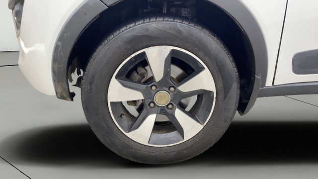 Tata Nexon 1.2 Revotron XZA Plus DualTone Second-hand 2019 Tata Nexon 1.2 Revotron XZA Plus DualTone for sale in Chennai-30