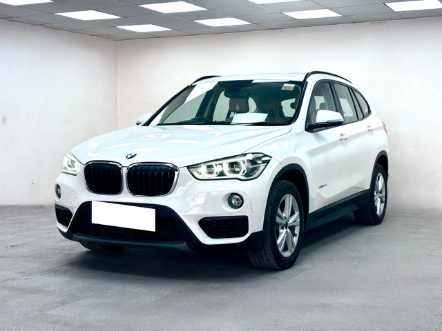 Second-hand 2016 BMW X1 sDrive 20d Sportline for sale in Pune-4
