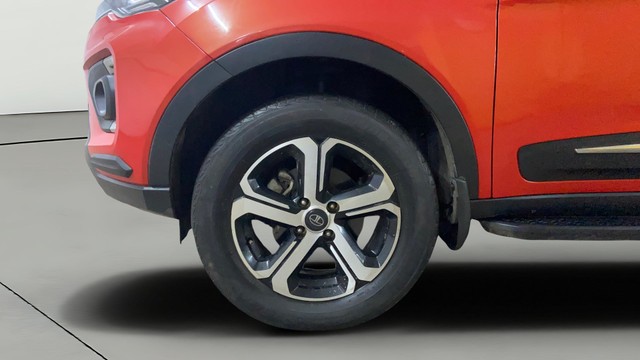 Tata Nexon XZ Plus DualTone Roof Second-hand 2021 Tata Nexon XZ Plus DualTone Roof for sale in Surat-30