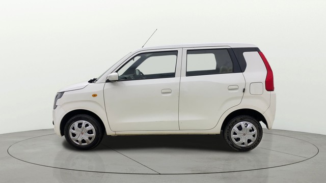 Second-hand 2021 Maruti Wagon R VXI for sale in Ahmedabad-5