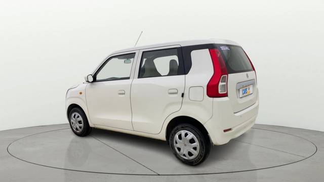 Second-hand 2021 Maruti Wagon R VXI for sale in Ahmedabad-4